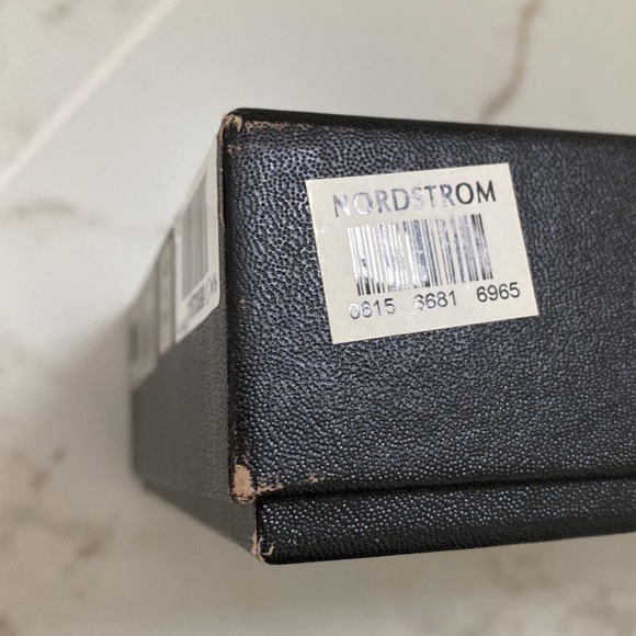 Authentic Chanel Classic Caviar Leather Black Wallet - Picture 8 of 14